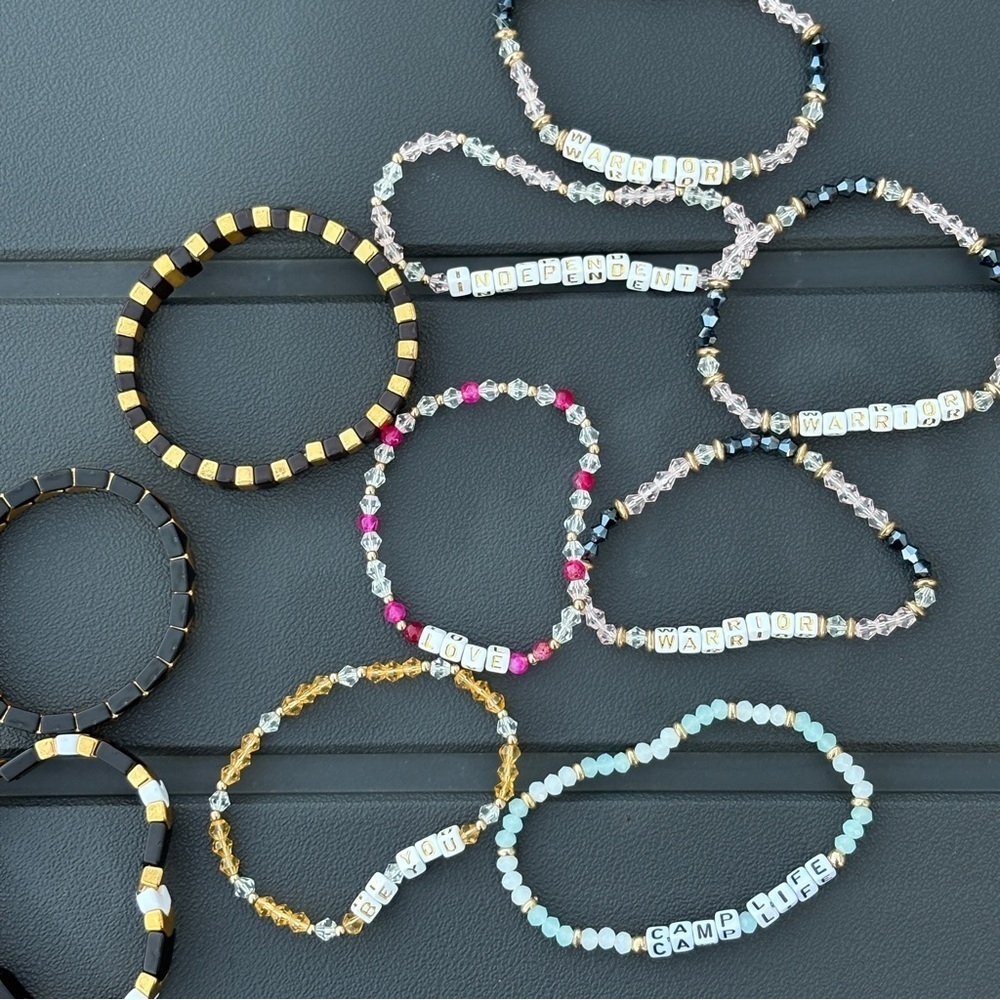Beaded Stretch Bracelets Lot of 10 Inspirational Gifts Camp Warrior Love Be You - Picture 7 of 12